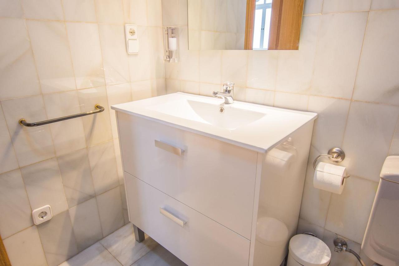 Ibericabeds Rejas Basic Appartement Granada Buitenkant foto