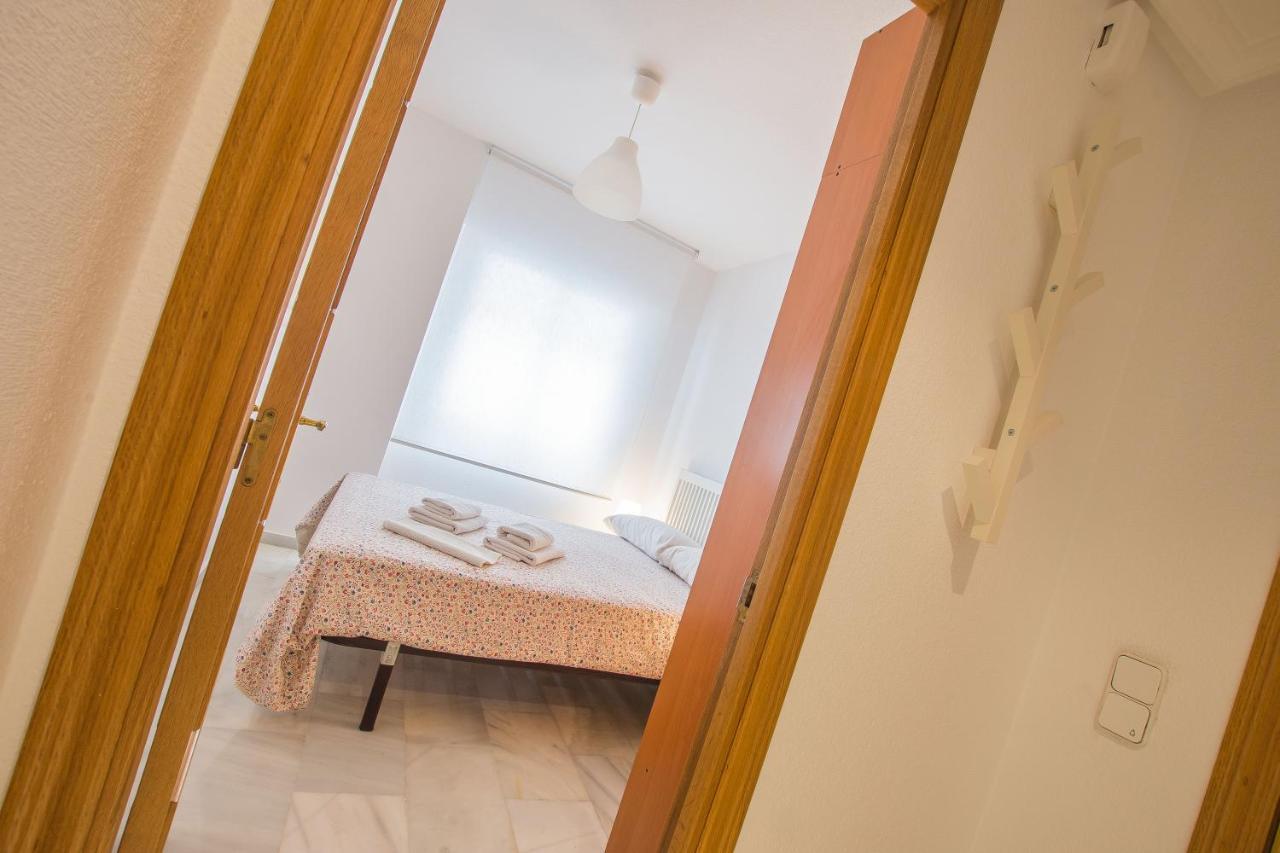 Ibericabeds Rejas Basic Appartement Granada Buitenkant foto
