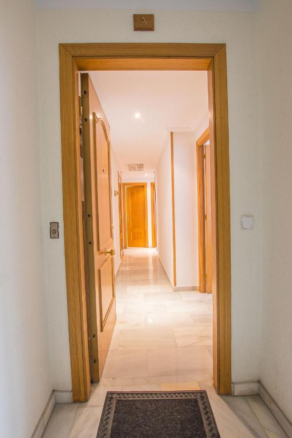Ibericabeds Rejas Basic Appartement Granada Buitenkant foto